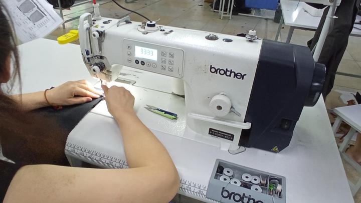 Guangzhou Mofei Clothing Co., Ltd.