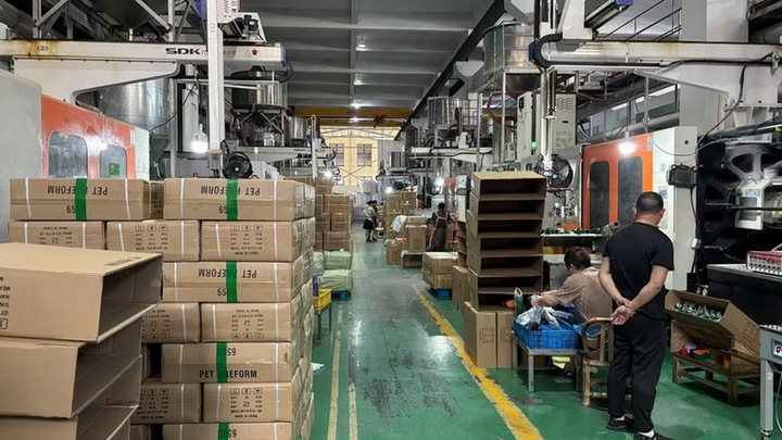 Taizhou Huangyan Jinting Plastic Mould Co., Ltd.