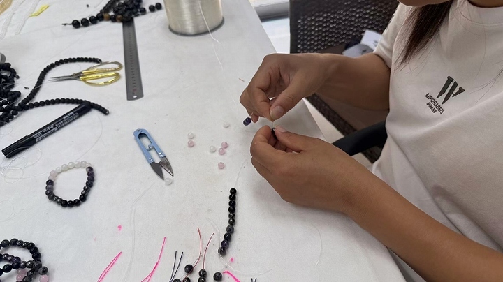 Yiwu Aonaya Jewelry Factory