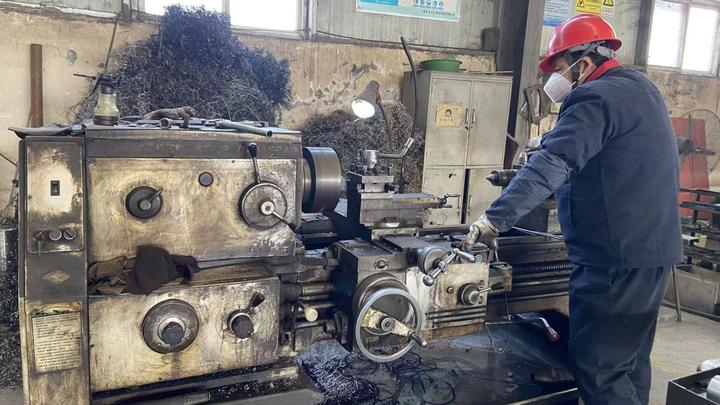 Xinxiang Dahan Vibrating Machinery Co., Ltd.