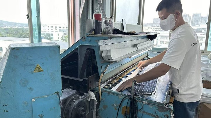 Shengzhou Haoshuai Necktie&Garment Co., Ltd.