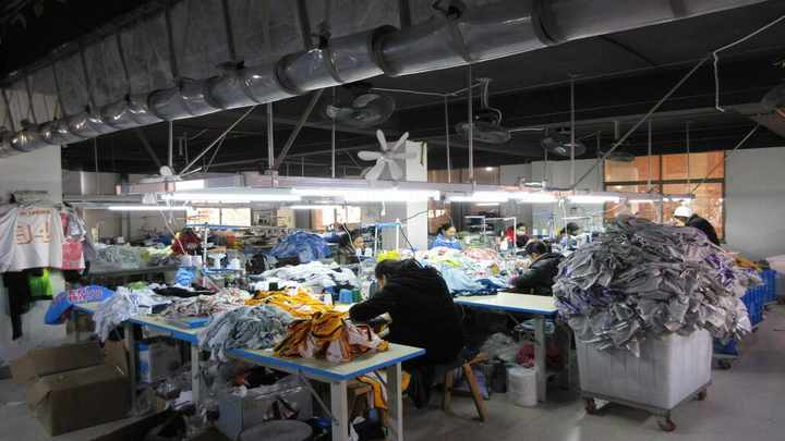 Nanchang Tengcai Clothing Trading Co., Ltd.