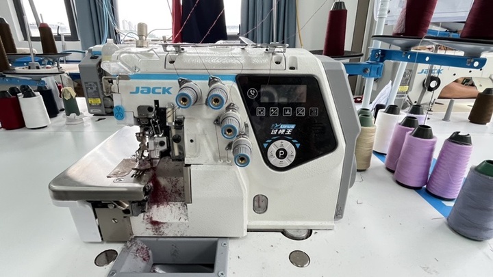 Guangzhou Liuyu Garment Co., Ltd.