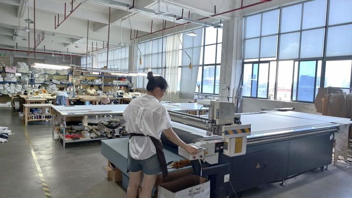 Foshan Yayou Furniture Co., Ltd.