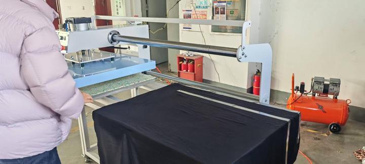 Yiwu Zifeng Clothing Co., Ltd.