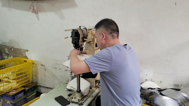 Baoding Yashangjie Leather Manufacturing Co., Ltd.