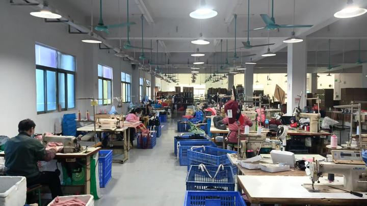 Dongguan Yichuang Hat And Bag Co., Ltd.