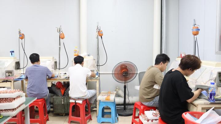 Guangzhou TUHE Jewelry Co., Ltd.