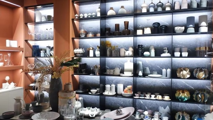 Shenzhen Merlin Living Decorated Word Co., Ltd.