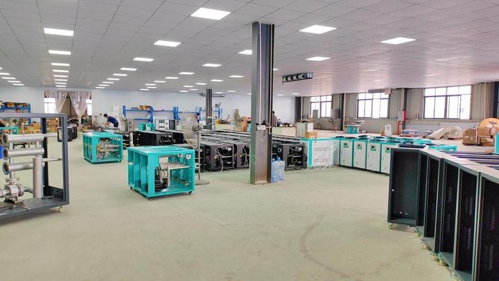 Huizhou Pengqiangzili Machinery Equipment Co., Ltd.