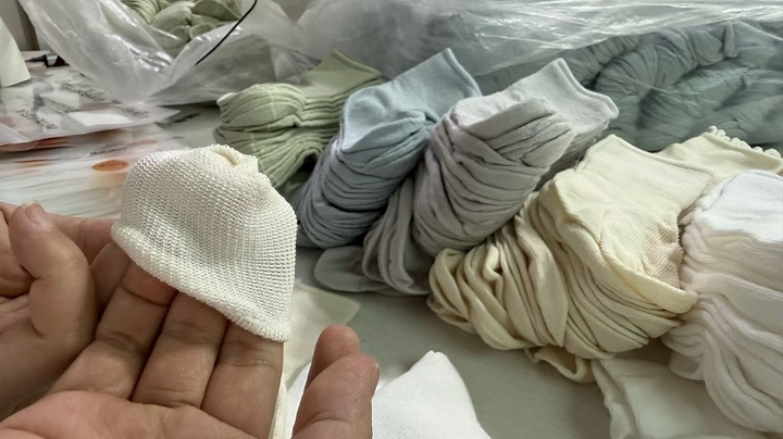 Yiwu Deya Hosiery Co., Ltd.