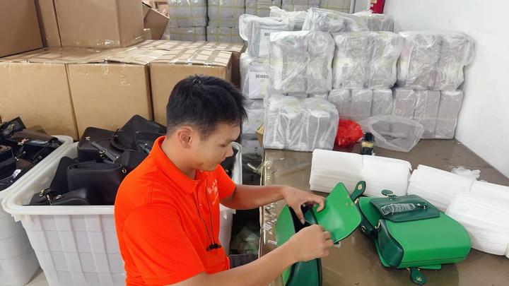 Guangzhou Jiali Leatherware Co., Ltd.