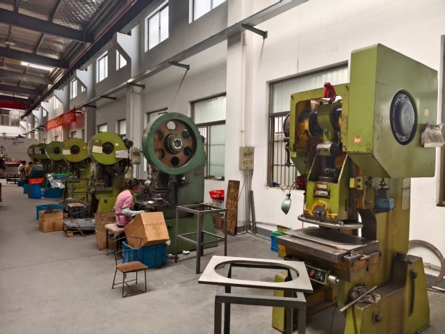 Yangzhou Xuancheng Filter Screen Co., Ltd.