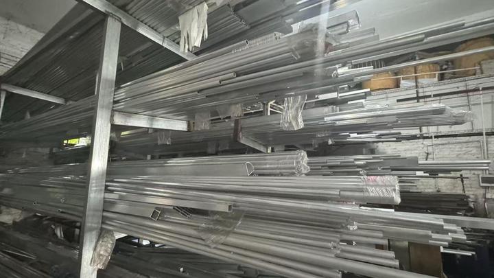 Foshan yilutian outdoor furniture factory