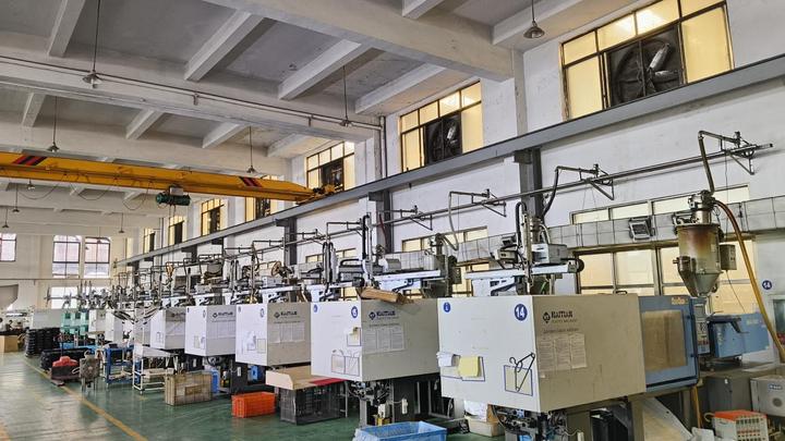 Ningbo Dasheng Daily Products Co., Ltd.