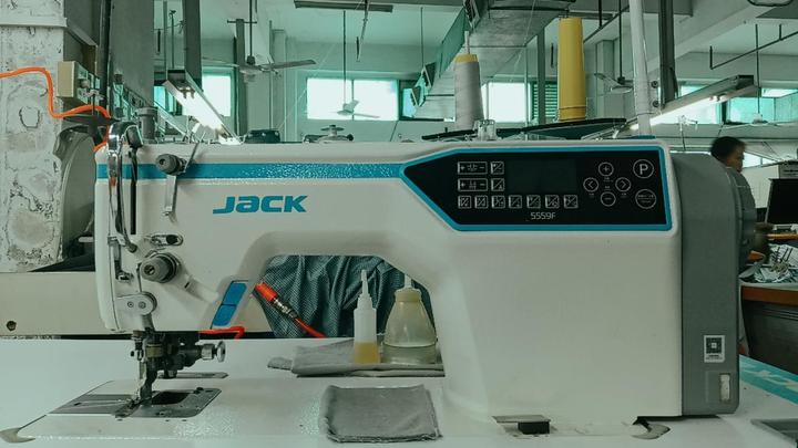 Guangzhou Qinglai Garment Co., Ltd.
