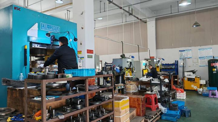 Wenzhou Yinge Crafts Co., Ltd.