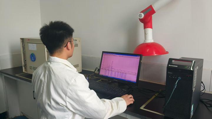 Jiangxi Xuesong Natural Medicinal Oil Co., Ltd.