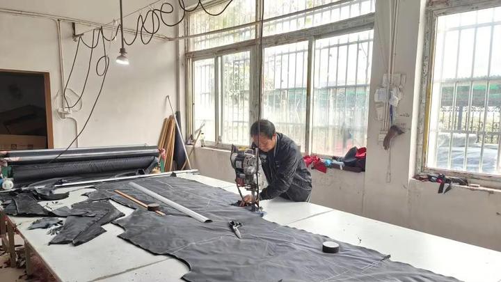 Nanjing Baecheng Jingjie Clothing Industry Co., Ltd.