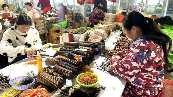 Yuzhou Mythweft Handicrafts Business Department