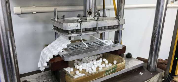 Huizhou Xinhaojia Silicone Products Co., Ltd.