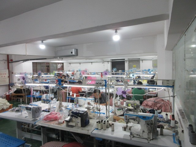 Dongguan Luqi Clothing Co., Ltd.