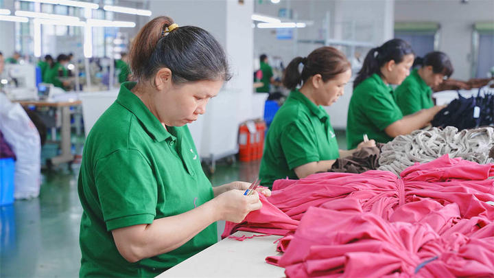 Shenzhen Xirui Clothing Co., Ltd.