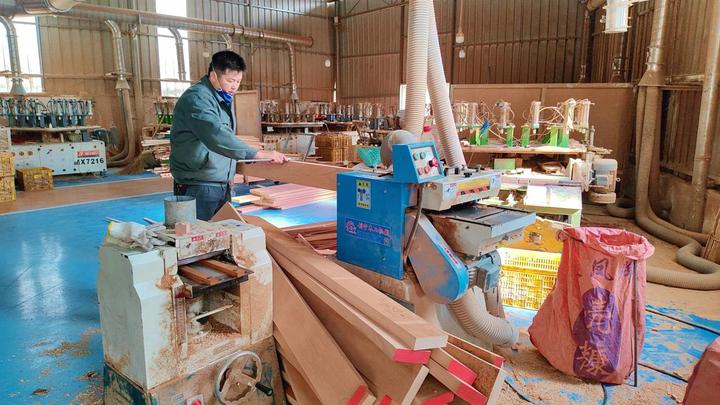 Yuehui Luban (Shenzhen) Trading Co., LTD