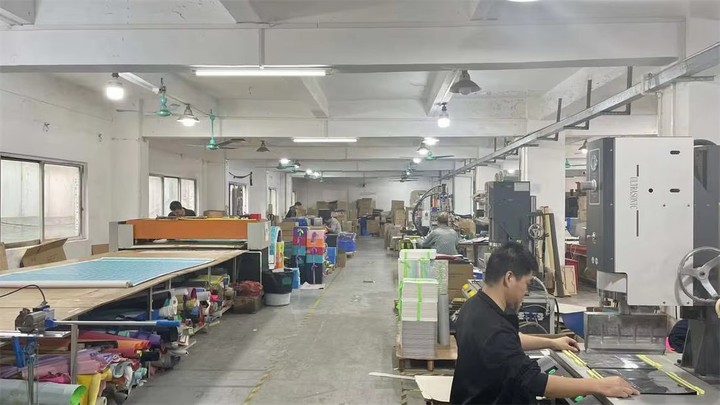Dongguan BoWen Leather Product Manufacturer Co., Ltd.