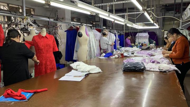 Dongguan Hongzhiyue Garment Co., Ltd.