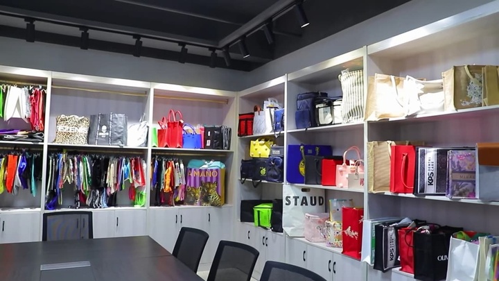 Wenzhou Dinghe Packaging Co., Ltd.