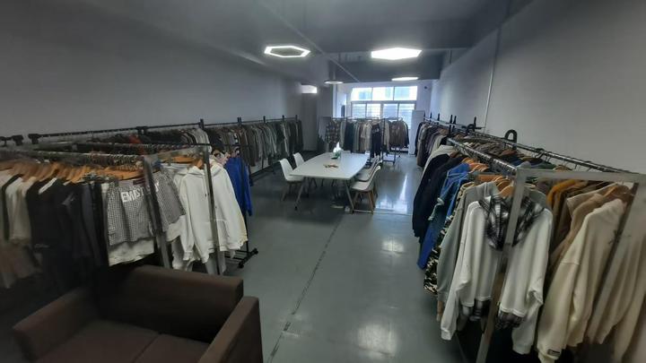 Dongguan City Charlo Garments Co., Ltd.