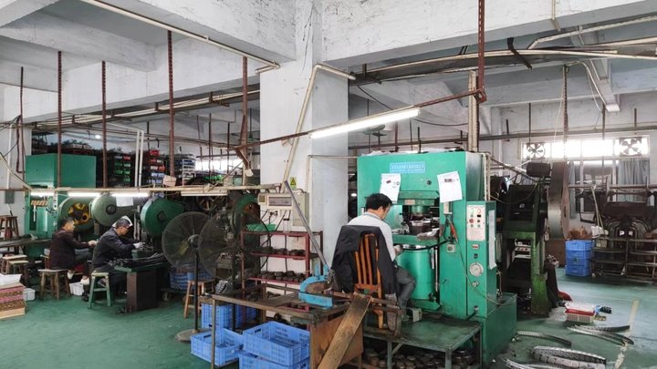 Zhongshan Wanjun Crafts Manufactuer Co., Ltd.