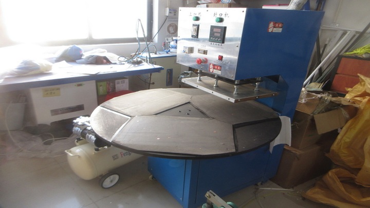Yiwu Lynguu Apparel Co., Ltd.