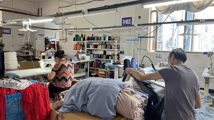 Yiwu Jingmi Scarf Co., Ltd.