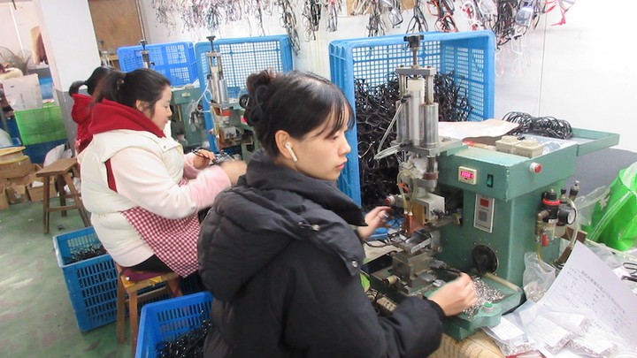 Linhai Yihang Eyewear Co., Ltd.